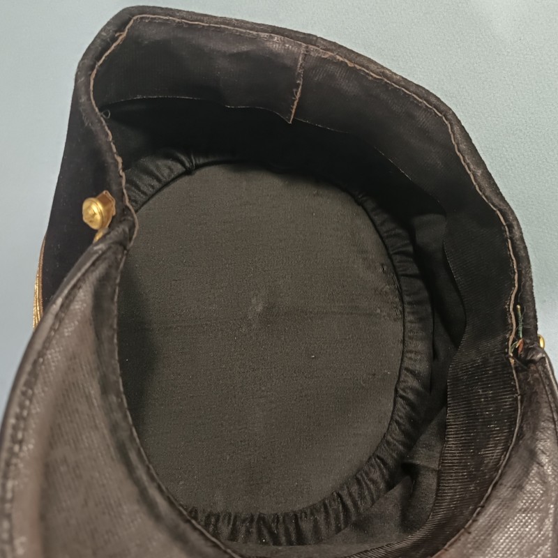 KEPI DE CAPITAINE DU 28 ème REGIMENT DE SAPEURS TELEGRAPHISTES DE TRANSMISSIONS MODELE 1919 - 1931 GUERRE 1939 - 1945